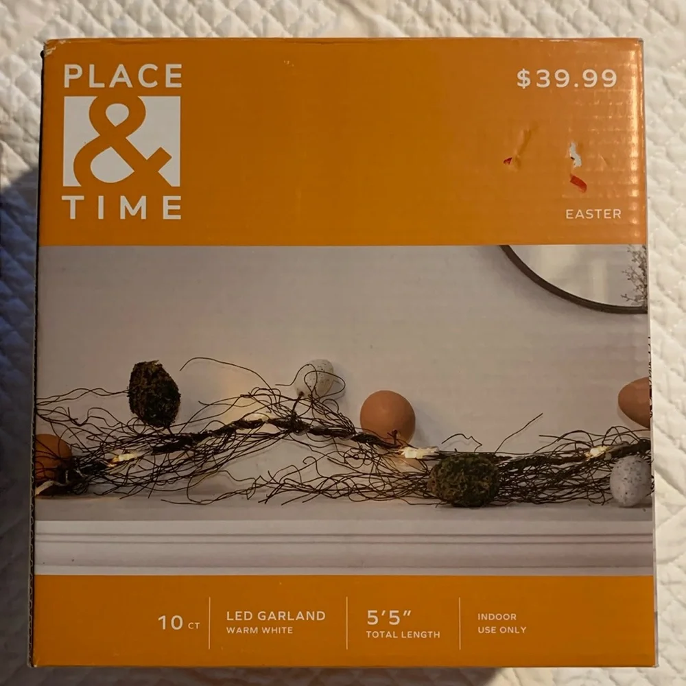 Place & Time LED Easter garland